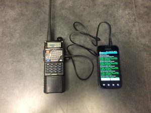 Android tersambung ke radio sebagai APRS tracker
